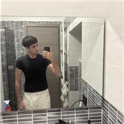 sono uno studente di 16 anni dello scienze umane,molto bravo in matematica che riesce a spiegarla molto bene.So relazionarmi bene